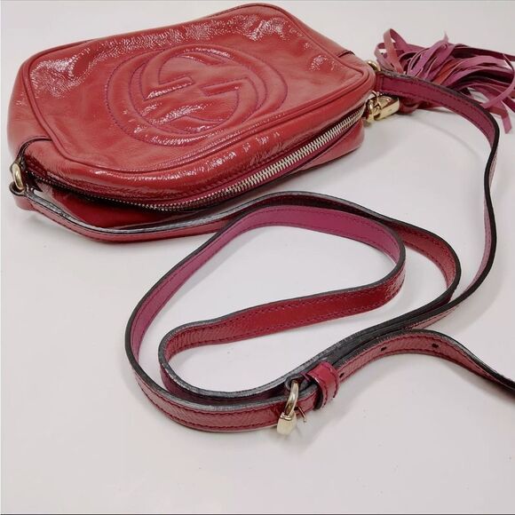 Auth Gucci Fuchsia Patent Leather SoHo Crossbody Disco Bag Purse Handbag - Picture 4 of 9